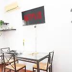 Modern And Central One-Bedroom, 10 Min From Colosseum